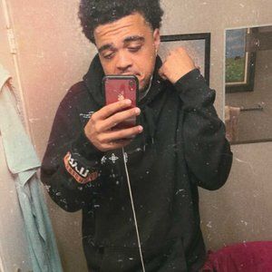 Meet your Posher, Jonathan